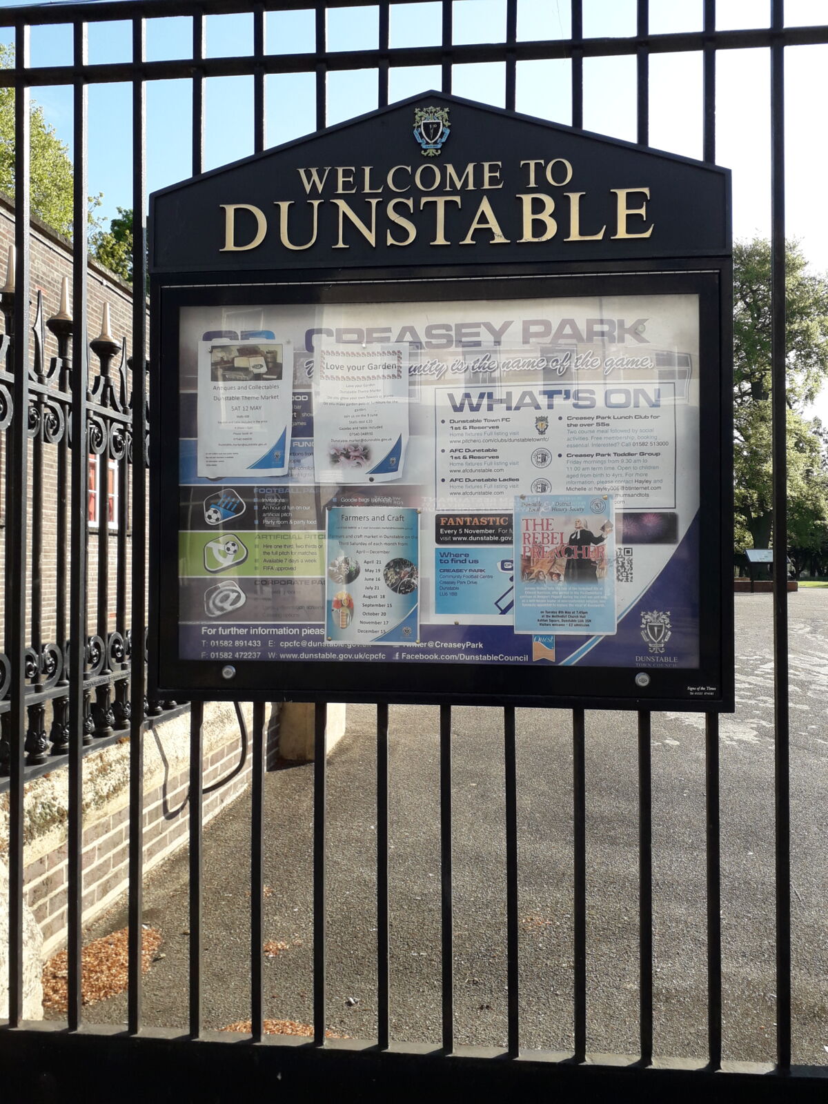 Public Information Boards Dunstable Town Council
