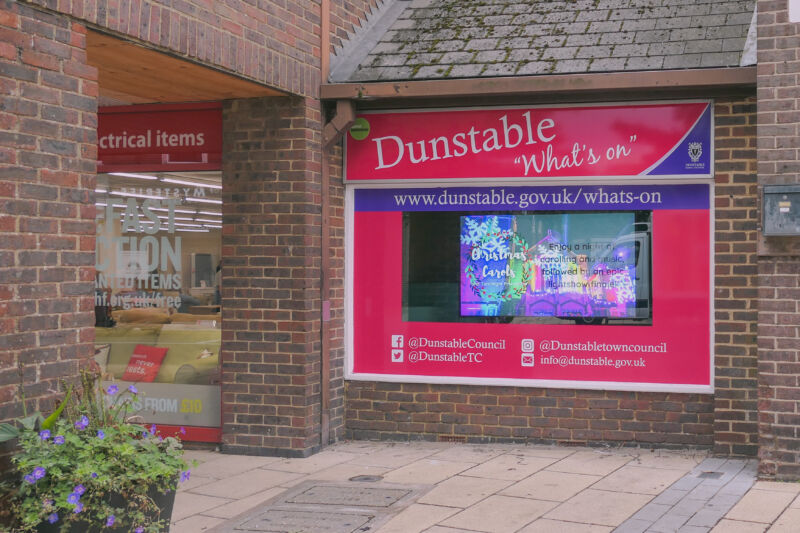 ‘Dunstable What’s On’ Window Dunstable Town Council