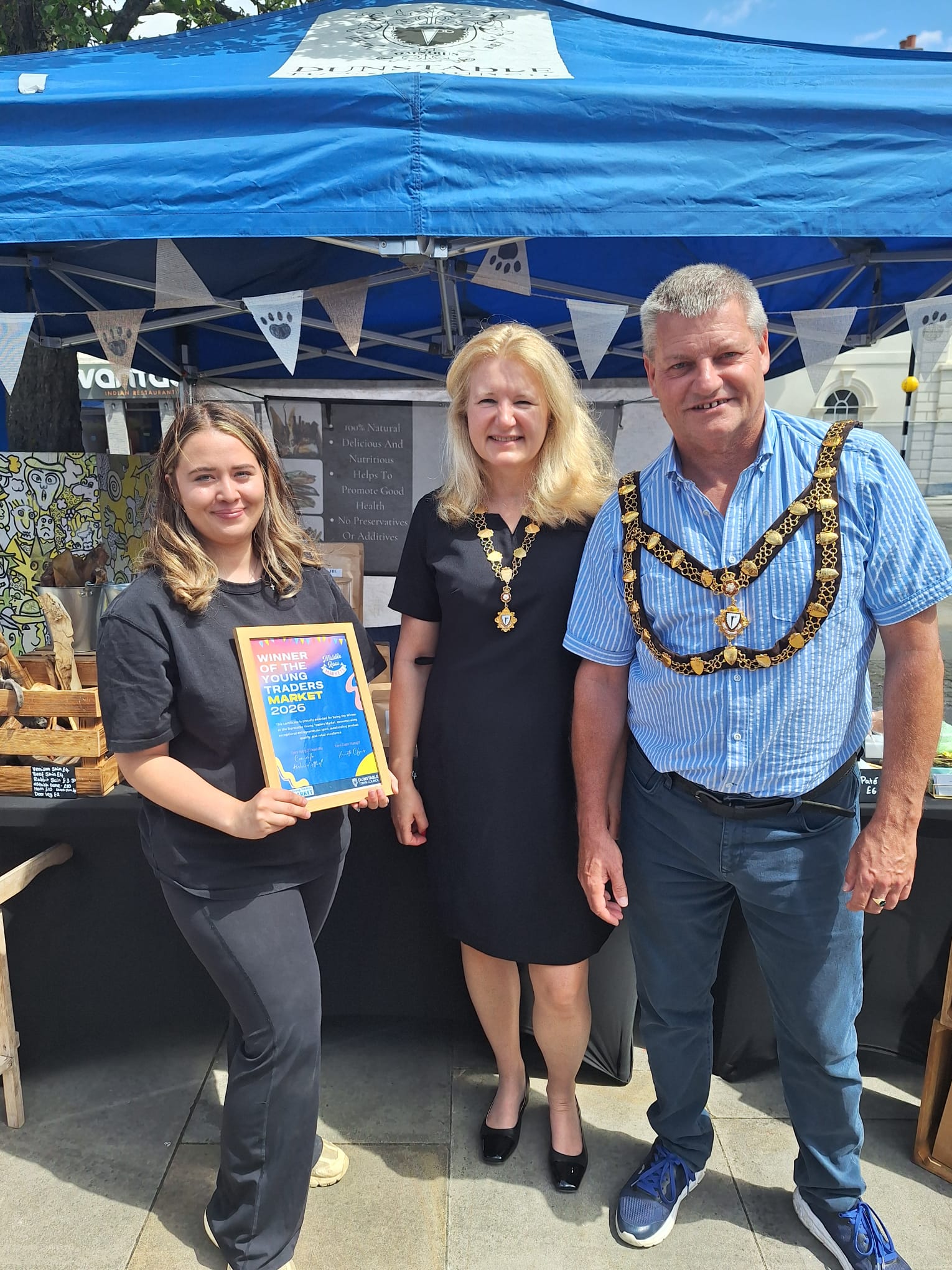 skye from country house treats with the town mayor cllr richard attwell and the mayor's consort